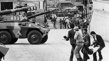 Las 28 horas de terror de la Toma del Palacio de Justicia en Colombia, que 40 años después sigue siendo una herida abierta en el país