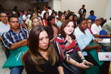 Ministerio de Educación busca evitar la fuga de profesores