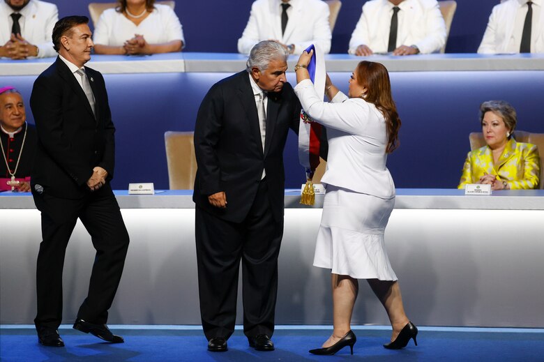 Primer asalto: alianza entre partidos tradicionales frena la renovación de la Asamblea