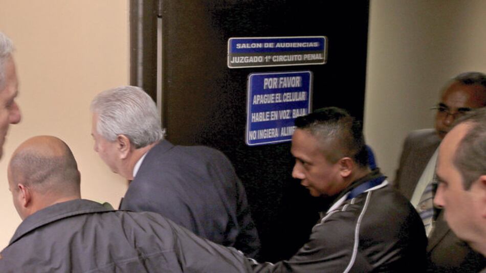 Martinelli intervino a favor de Financial Pacific desde la Presidencia