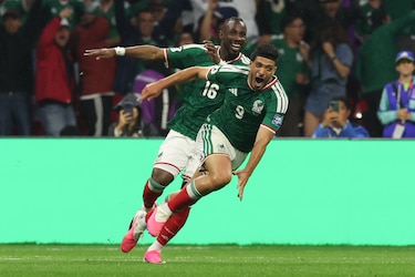 México acaba con el sueño mundialista de Ecuador y espera por su rival en octavos de final