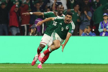 México acaba con el sueño mundialista de Ecuador y espera por su rival en octavos de final