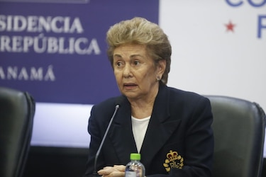 La misteriosa denuncia de golpe de Estado de Mireya Moscoso 