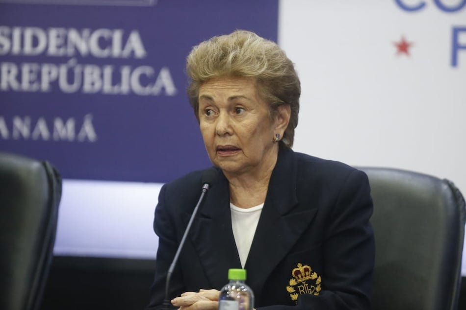 La misteriosa denuncia de golpe de Estado de Mireya Moscoso