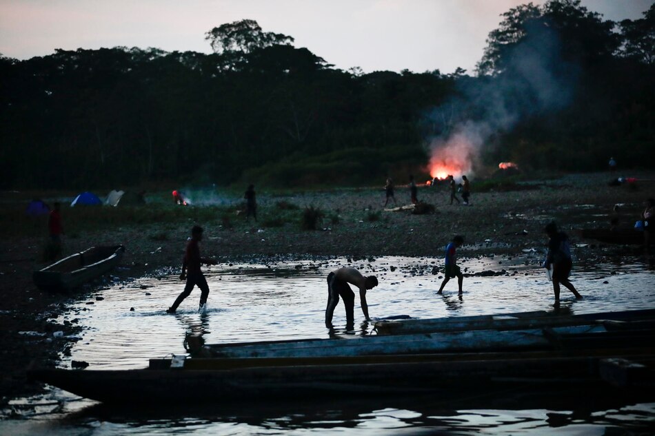 Costa Rica y Panamá coordinan acciones para enfrentar crisis migratoria; ya han pasado por la selva de Darién 390 mil migrantes