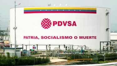 Estados Unidos prohíbe nuevas transacciones con el Gobierno venezolano y PDVSA
