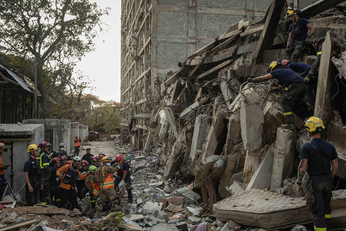 Continúan los intentos de rescatar supervivientes seis días después de sismos en Venezuela
