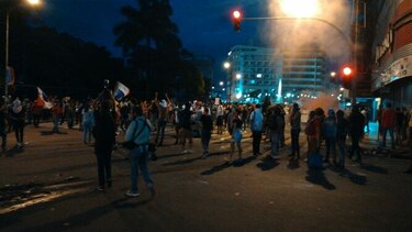 Policía niega uso de armas de grueso calibre durante las protestas por las reformas constitucionales