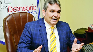 ‘Hay que refundar la Defensoría’