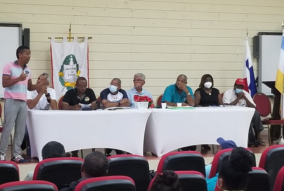 Cuco condiciona suspensión temporal del paro en Colón; docentes retornarán a las escuelas el lunes