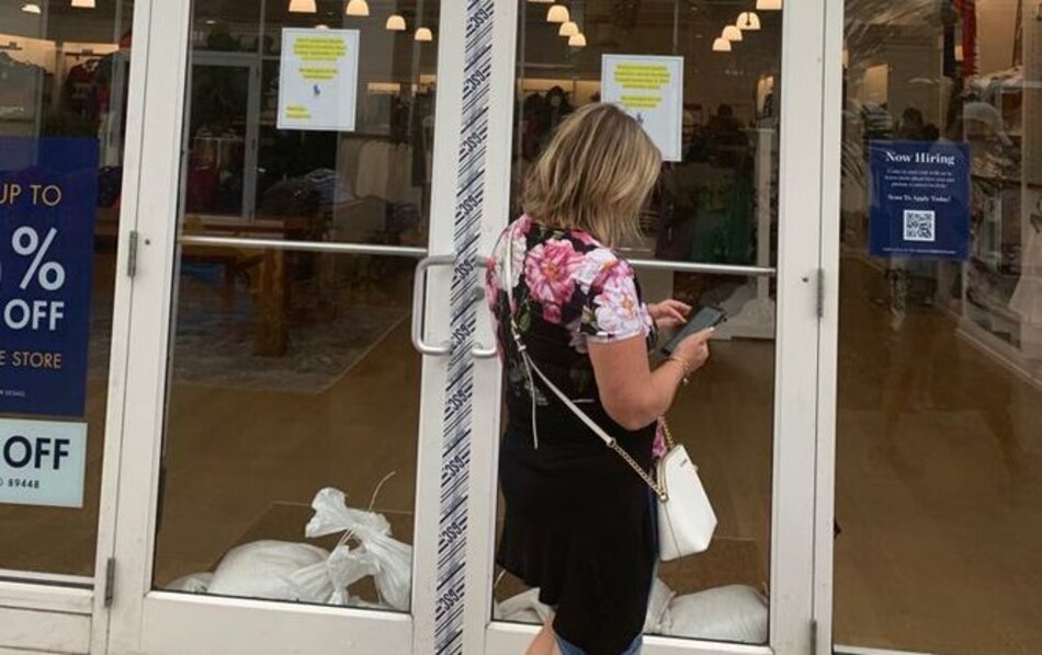 Así espera Orlando al huracán Dorian