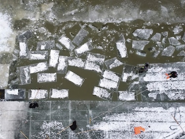 El ‘ballet’ de los talladores de hielo en Harbin