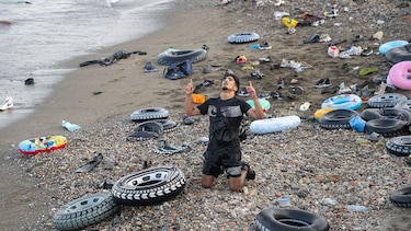 Las impactantes imágenes del cruce de más de 50,000 migrantes de Marruecos a España por la frontera de Ceuta