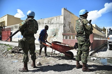 ONU quiere retirar cascos azules de Haití pero mantener misión