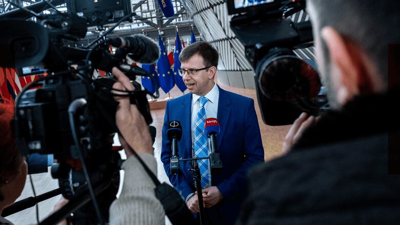 Inmigración: cómo en 10 años en Europa se pasó de la política de acogida de Merkel a hablarse de una ‘invasión’