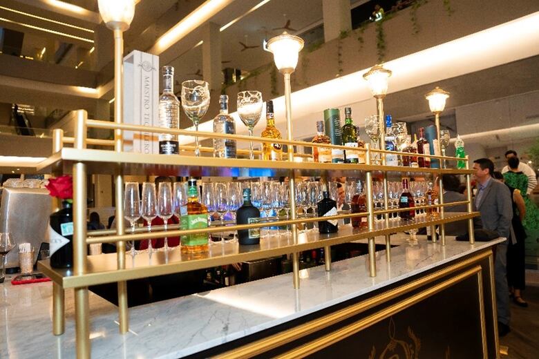 Rockefeller Café éxito imparable. Un lugar para la vida social y los negocios