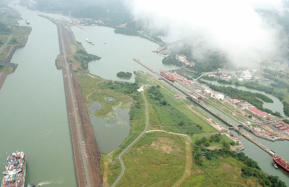 Crucero transitó con tres pasajeros aislados por la Covid