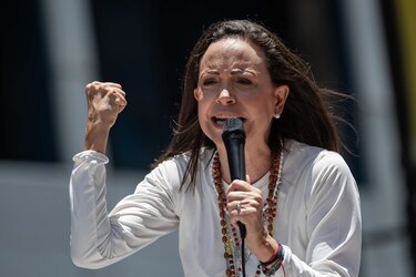 María Corina Machado confía en que los militares están a ‘un paso de hacer lo correcto’