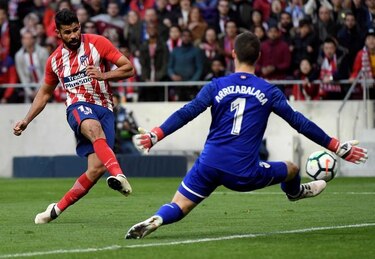 Atlético vence al Athletic y se pone a siete puntos del Barcelona