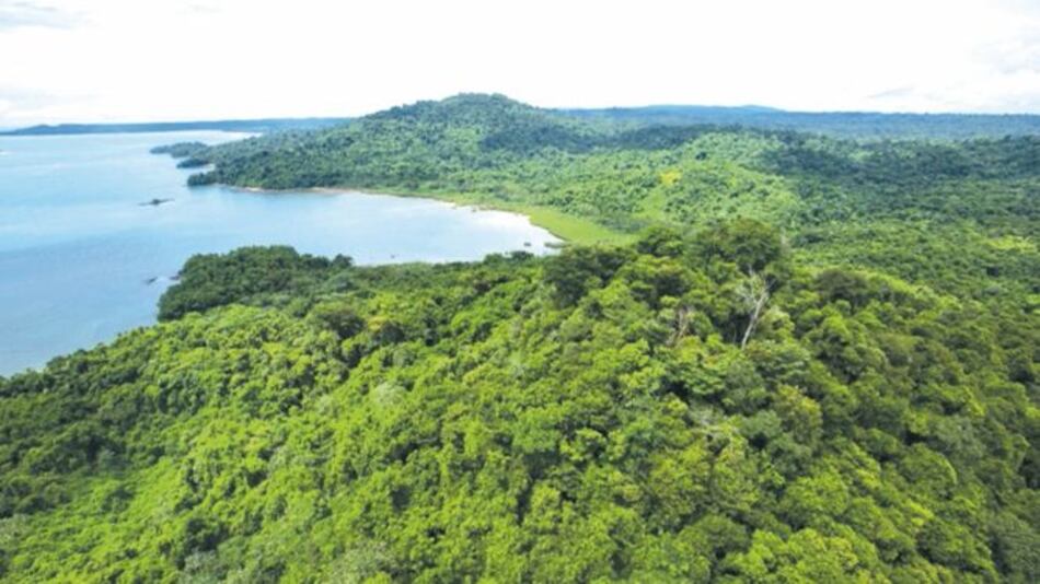 El ministro de Ambiente inspecciona estado de Coiba