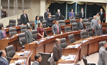 Órgano Legislativo, contra el tiempo