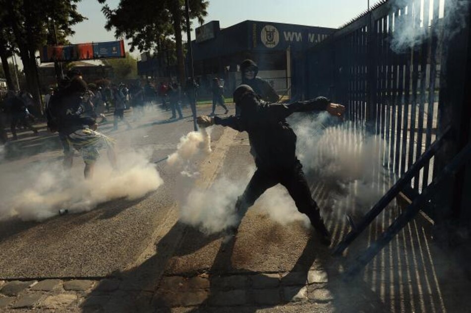 Día del Joven Combatiente concluye en Chile con 22 heridos y 228 detenidos