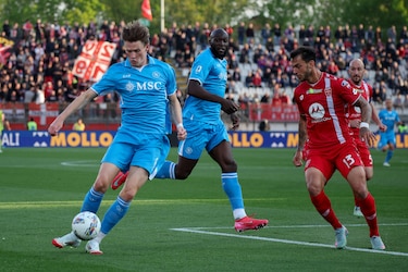 McTominay desatasca al Napoli ante el colista Monza