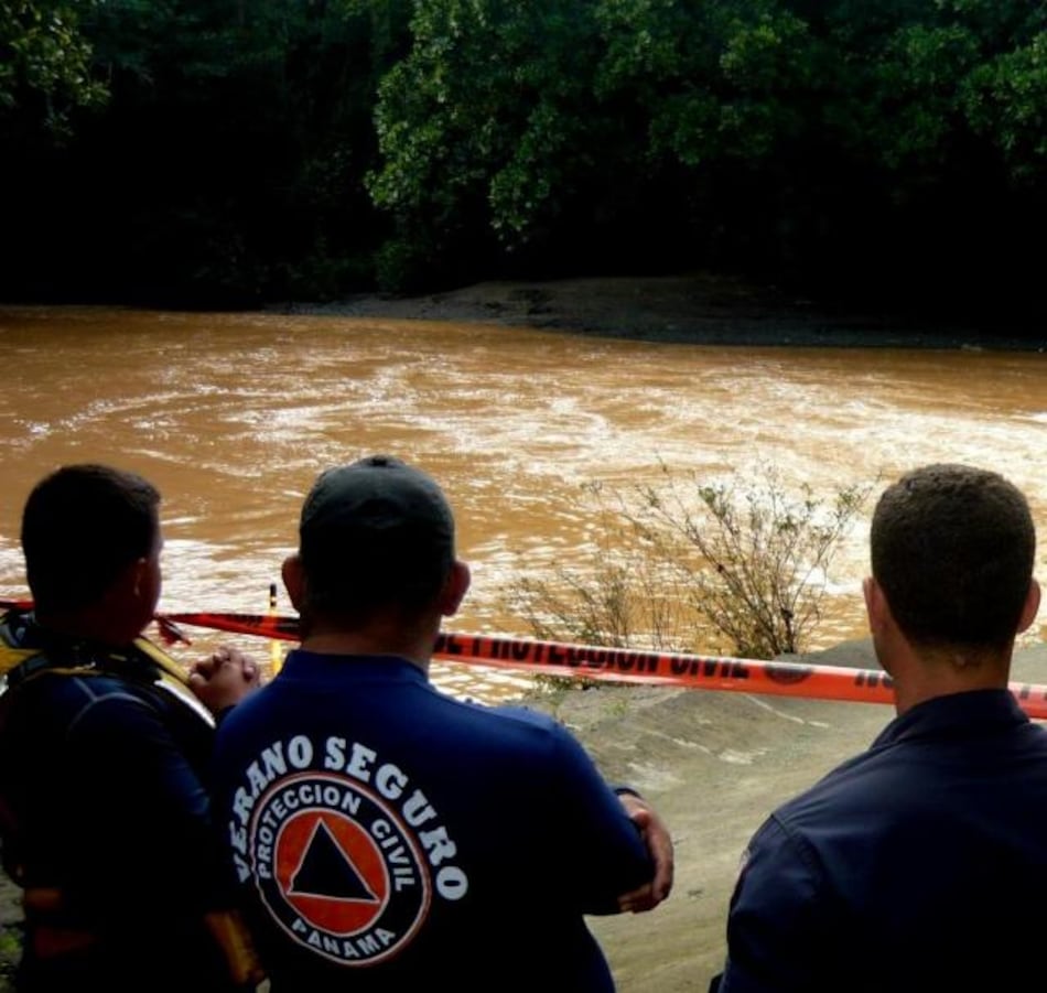 Crecida del río Guararé arrastra a un vehículo y deja una mujer desaparecida