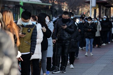 China ordena el confinamiento de una ciudad de 13 millones de habitantes