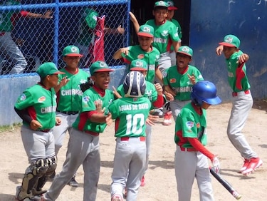 Chiriquí y Panamá Oeste jugarán la final