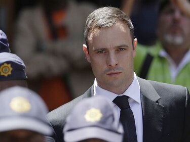 Autoridades penitenciarias recomienda que Pistorius salga de la cárcel el 21 de agosto