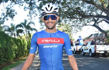 Roberto González encabeza el equipo Rali Giant para la Vuelta San Carlos