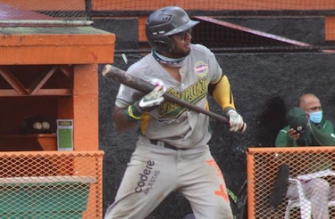 Luis Machuca, Gustavo Gómez y Edward Toló vuelven a saborear otro título con Bocas del Toro