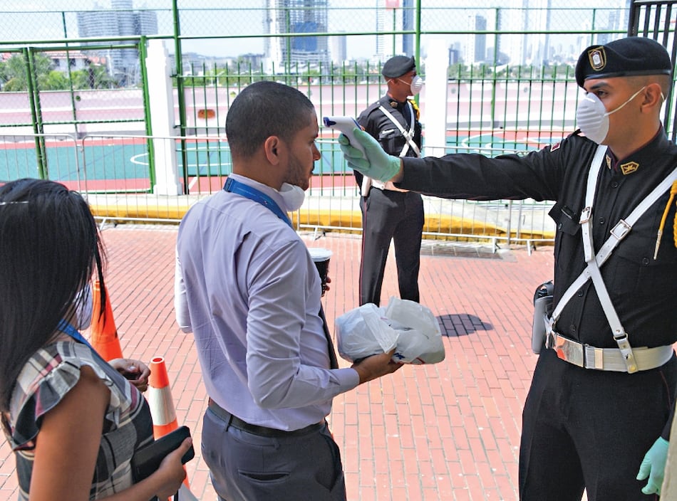 La austeridad por la crisis no llega a la planilla estatal