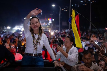 María Corina Machado está dispuesta a dialogar con Delcy Rodríguez, reitera su equipo