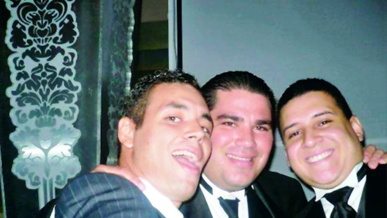 Hijo de exministro, entre lujos y millones