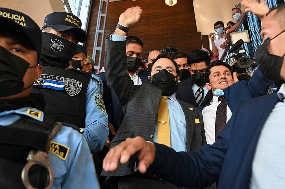 Se extiende la crisis en Honduras con la instalación de dos legislaturas paralelas