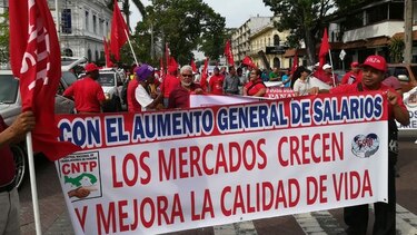 Trabajadores celebran su día con una marcha