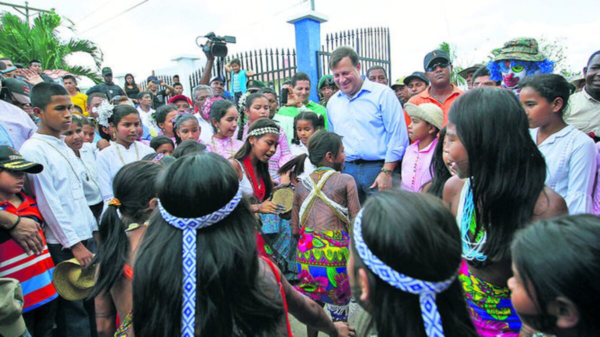 El presidente Juan Carlos Varela compartió con jóvenes de la región darienita.
