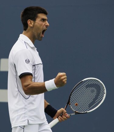 Djokovic, primer semifinalista tras ganar el duelo serbio