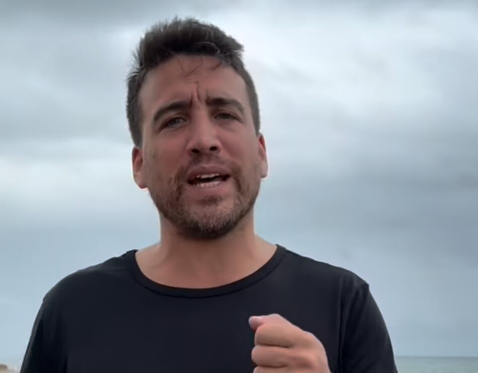 Migración impide ingreso a Panamá de creador de contenido Pelo Fuego