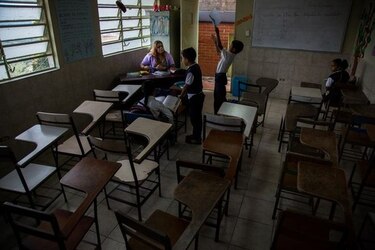 Docente venezolano necesita casi 30 veces su sueldo para alimentar a una familia, dice ONG