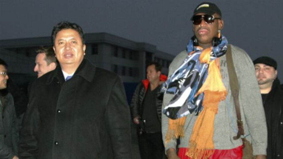 Controversial Dennis Rodman arriba a Corea del Norte