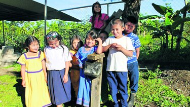 Emigración laboral reduce matrículas