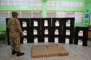 Todo listo para que los dominicanos elijan presidente, vicepresidente y legisladores