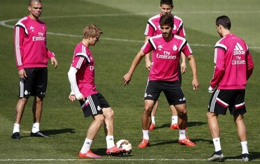 La FIFA sancionará a Atlético de Madrid y Real Madrid sin poder fichar