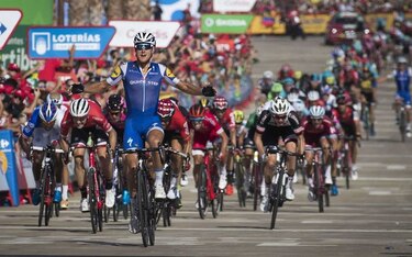 Trentin gana la cuarta etapa, Froome sigue líder
