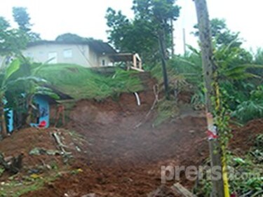 Se inundan casas en María Chiquita