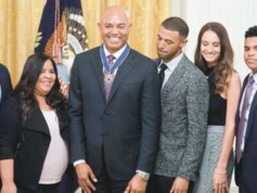 El más alto honor para Mariano Rivera