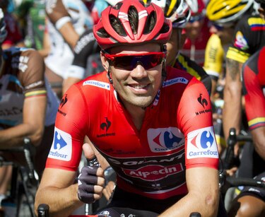 Roche gana la etapa 18; Dumoulin sigue de líder